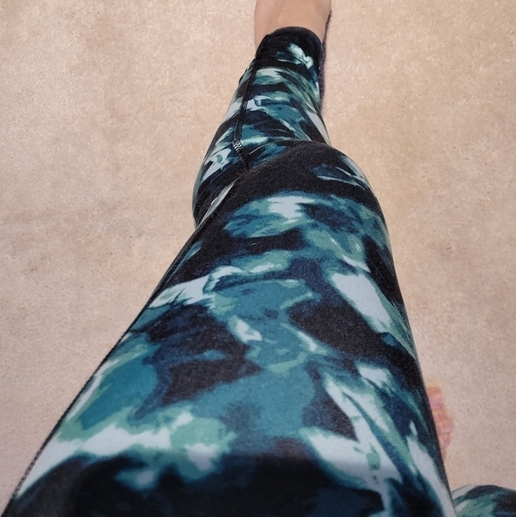 Old Navy Active size small green black leggings - Picture 7 of 9